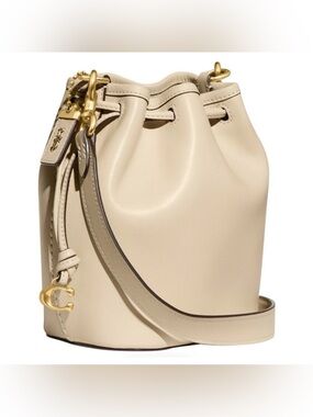 COACH 1941 Camila Glovetanned Leather Bucket Bag Cream Off White w/ Dust Bag